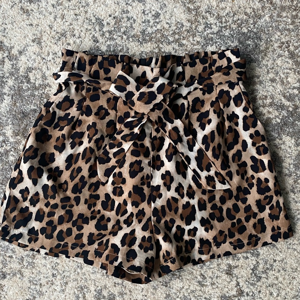 Le Lis Collection Leopard Print Shorts
